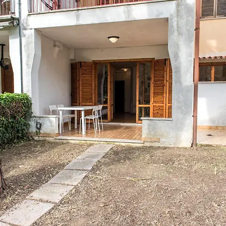 N037 - Numana, Trilocale Con Giardino A Due Passi Dal Mare Numana