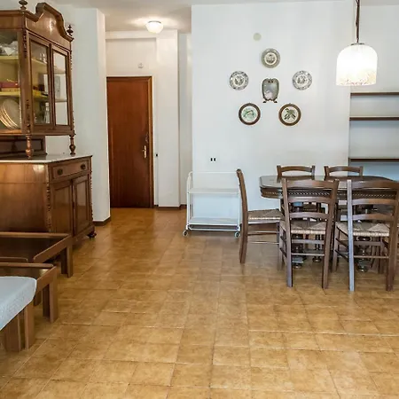 Apartment N037 - Numana, Trilocale Con Giardino A Due Passi Dal Mare Numana