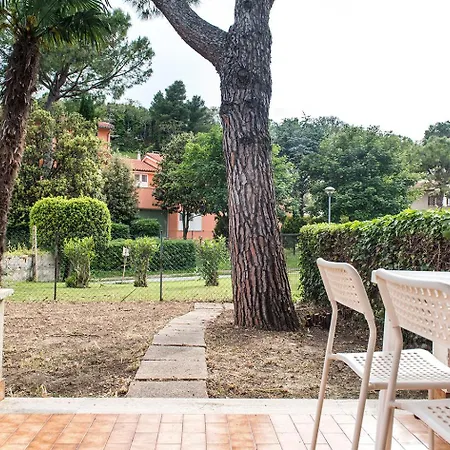 N037 - Numana, Trilocale Con Giardino A Due Passi Dal Mare * Numana