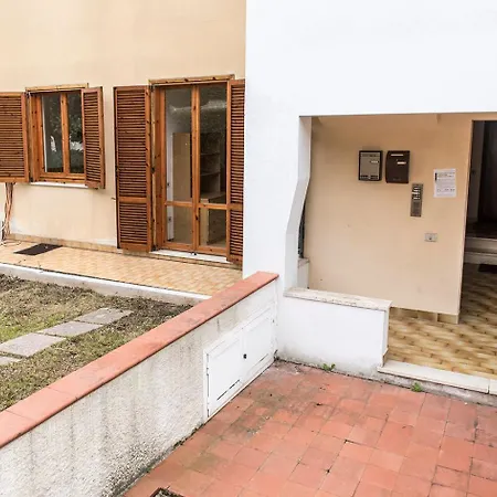 N037 - Numana, Trilocale Con Giardino A Due Passi Dal Mare